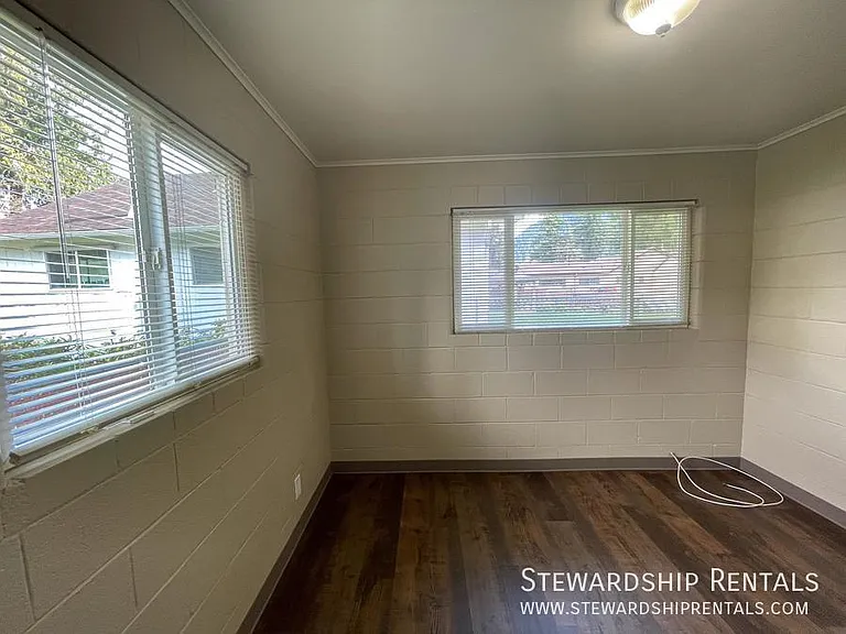 76243 Gale St #1 — Photo 12