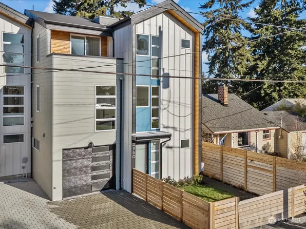 960 NW 96th Street, Seattle, WA 98117