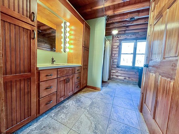 14th image of this home