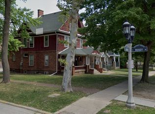 714 W Green St APT 2, Urbana, IL 61801