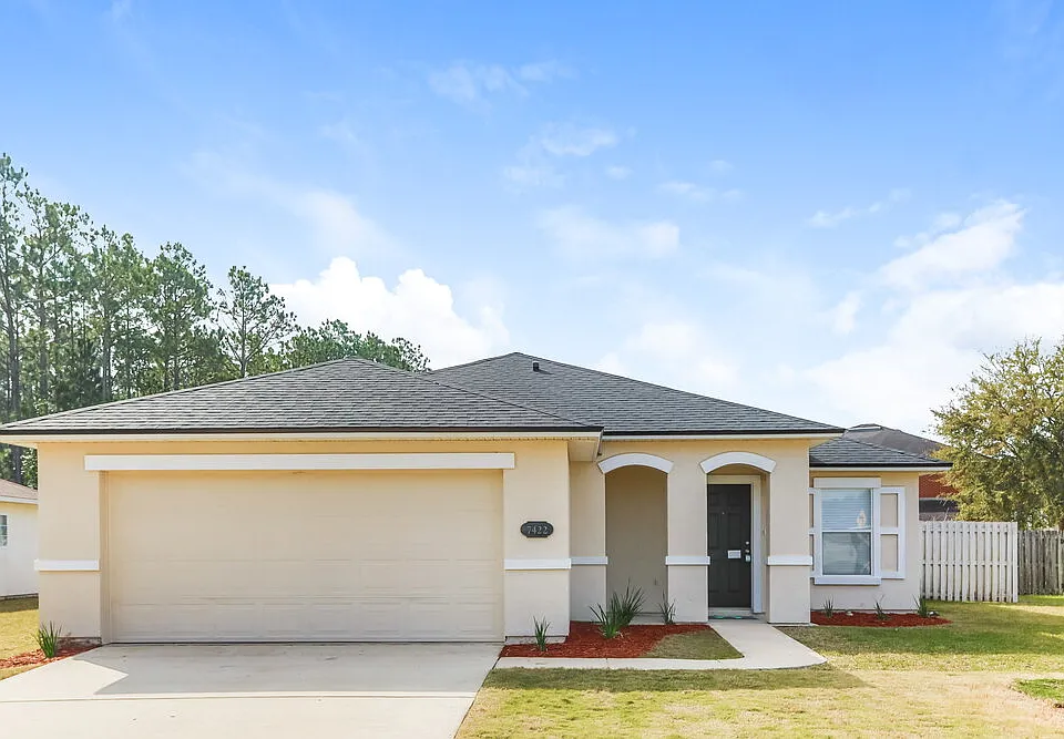 7422 Hawks Cliff Dr