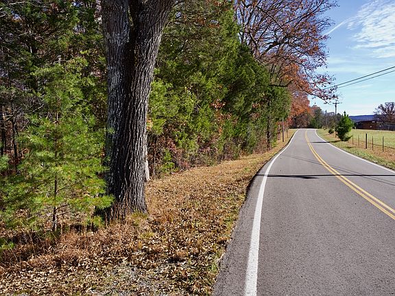 3rd image of 7 Barlow Rd Lot 7