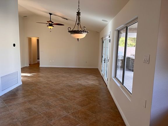 5th image of 2620 Desert Sands Dr