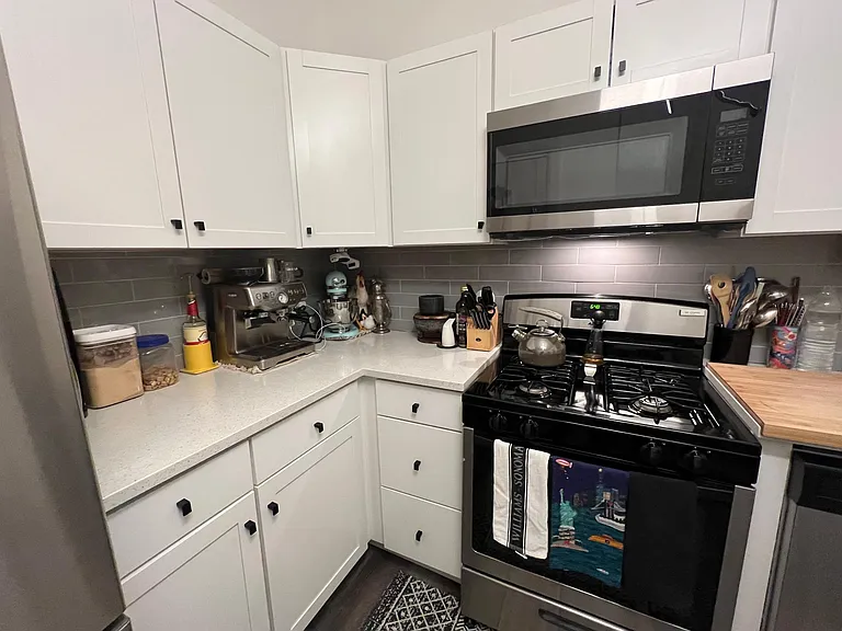3717 N Franklin St — Photo 22