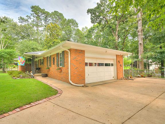 3rd image of 5559 Glenbrier Ave