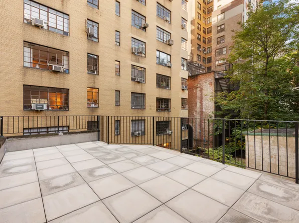 8 West 87th Street image 4 of 7