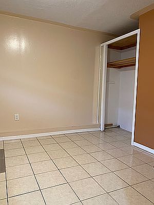 1st image of 14615 Farmers Blvd