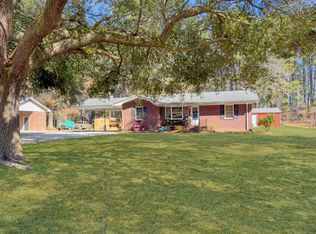 1422 Bennett Cir, Holly Hill, SC 29059