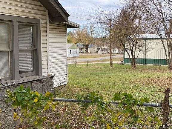 3rd image of 219 W Taylor Ave