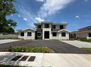 12552 SW 194th St #100, Miami, FL 33177