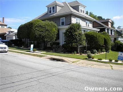 2nd image of 10 Cathedral Ave