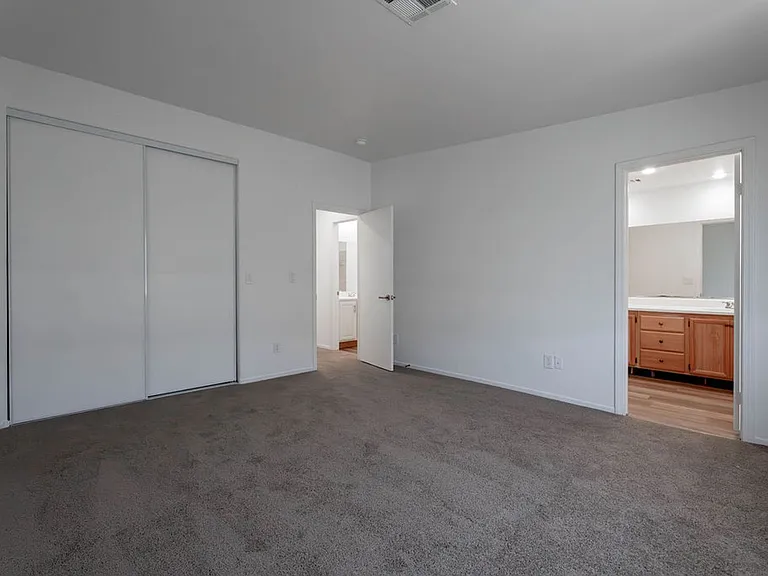 2095 Betty Davis St — Photo 17