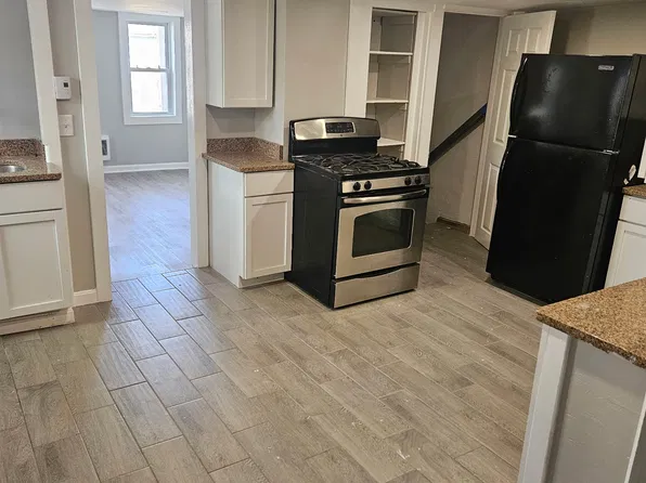155 Summer St #1, Gardner, MA 01440