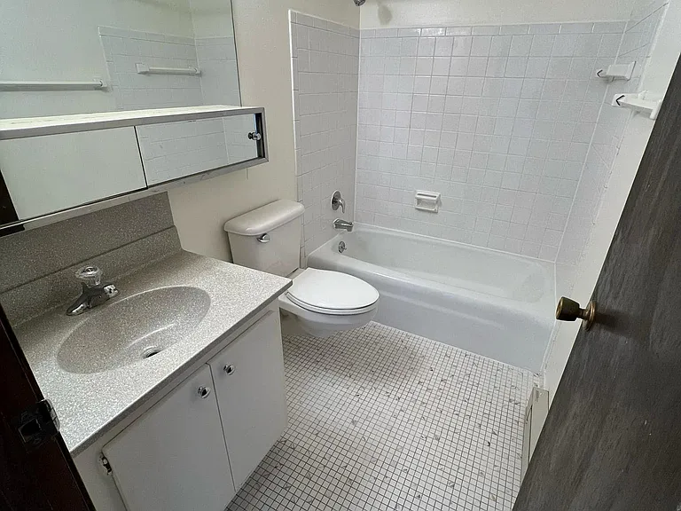 Park Village Apartments — Photo 36
