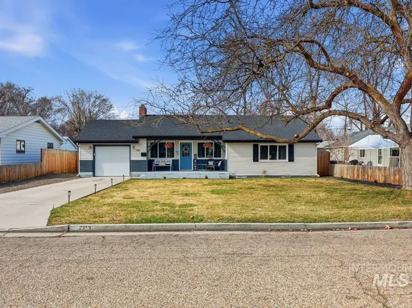 703 S Almond St, Nampa, ID 83686