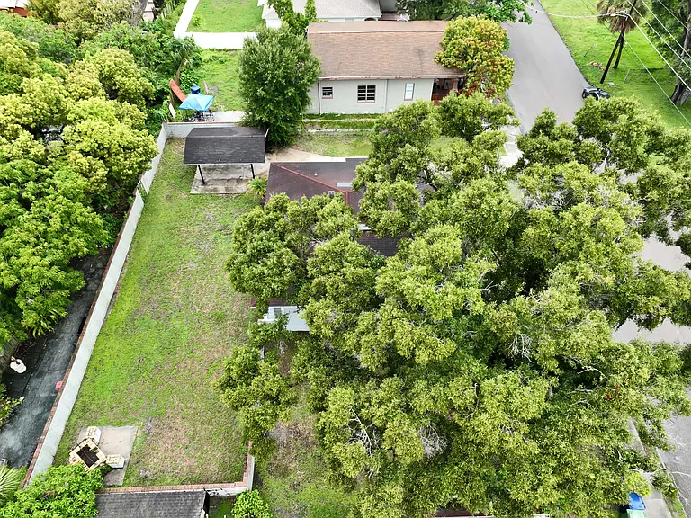 2211 Durham St — Photo 38