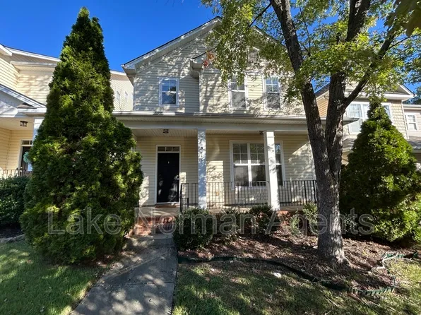 9711 Cadman Ct, Cornelius, NC 28031