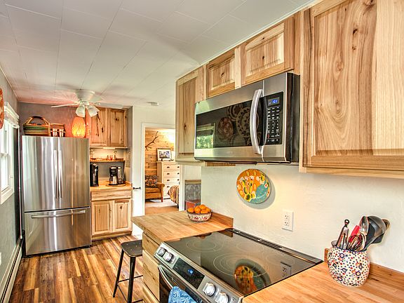 5th image of 405 Nevava St #3