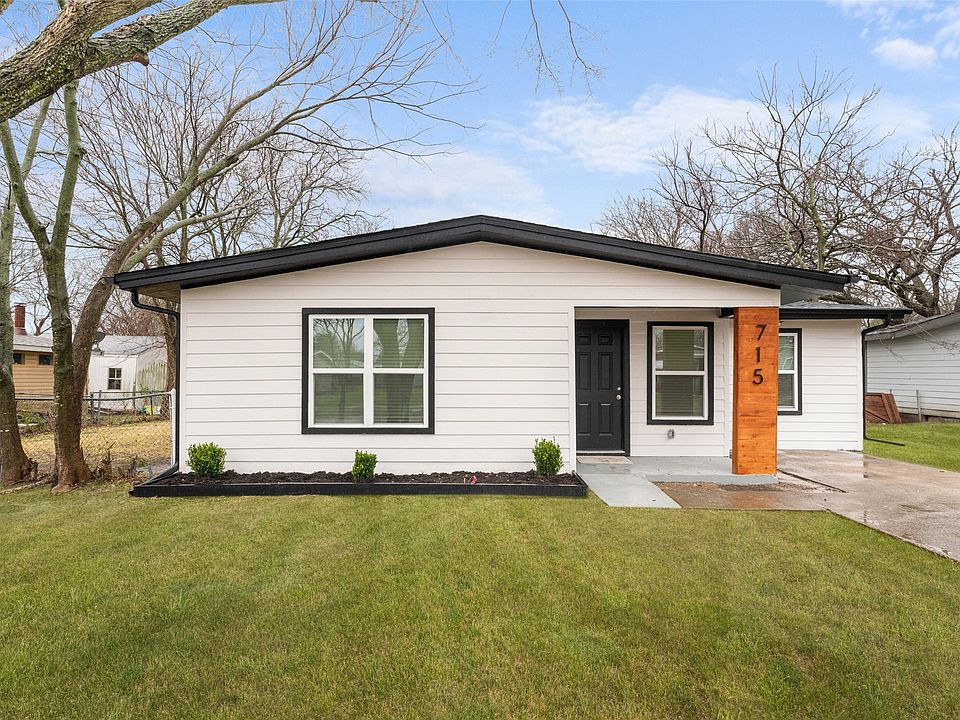 1st image of 715 Leyenda Dr