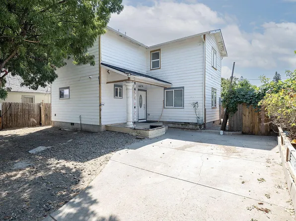 841 W 11th St, Medford, OR 97501