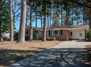 107 Country Club Dr, Jacksonville, NC 28546