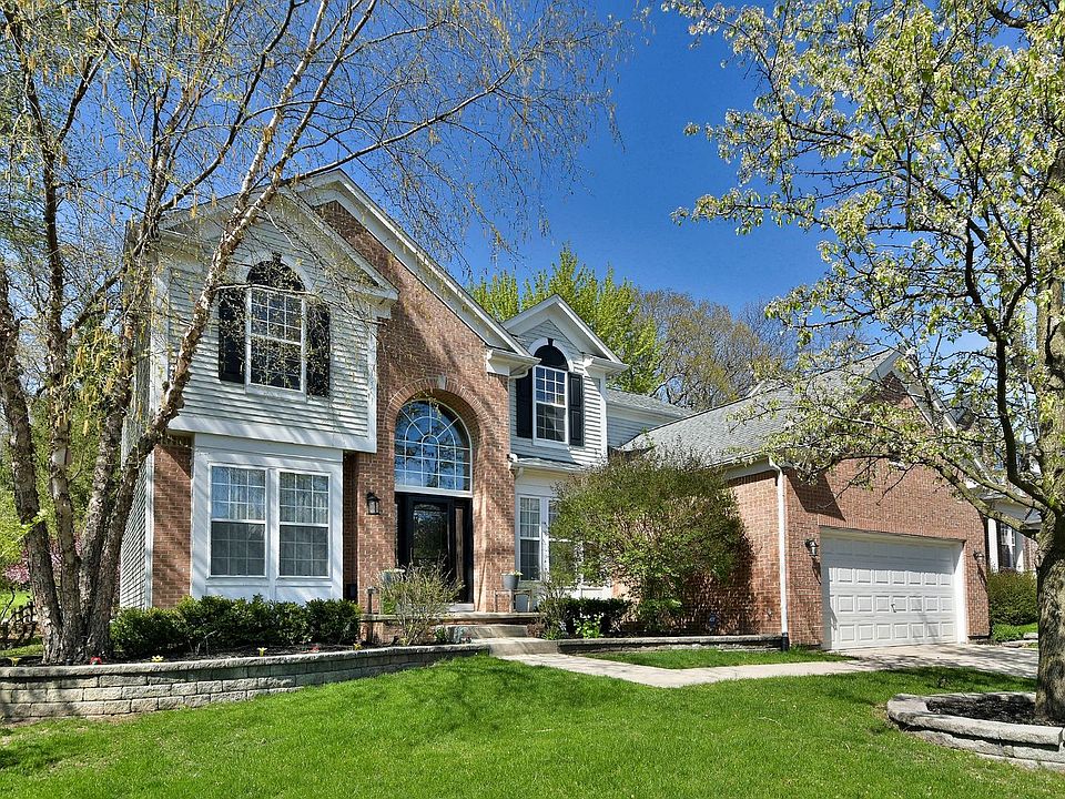 1st image of 160 Rosewood Dr
