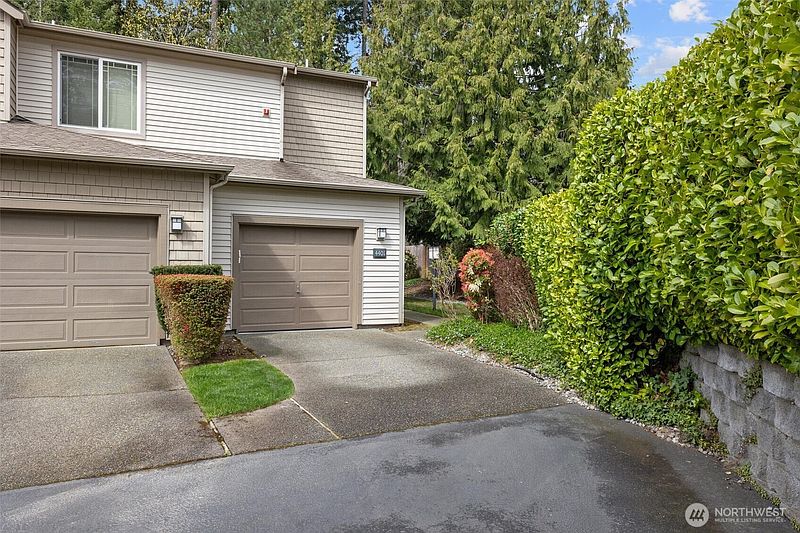 4th image of 4401 248th Lane SE