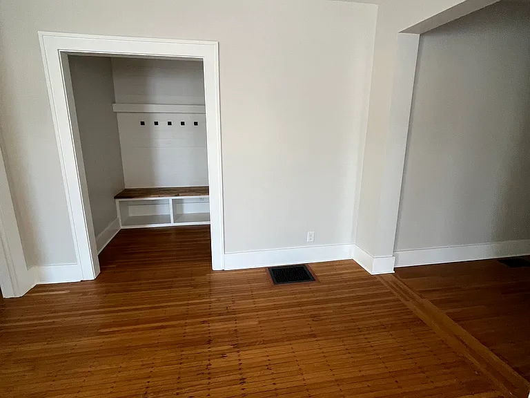 421 N Lafayette Ave — Photo 7