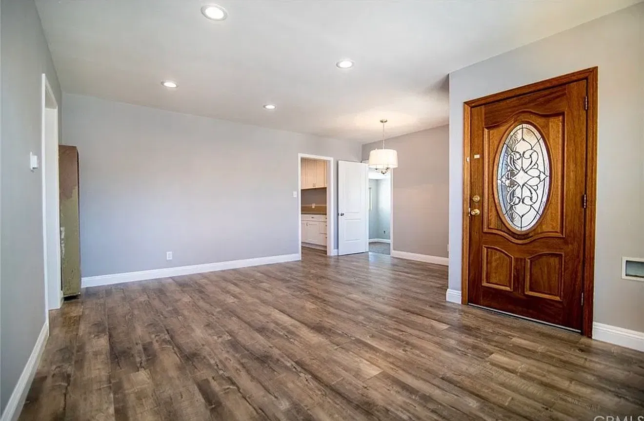 4 bed, 1239 sqft, $2,700 — Photo 3