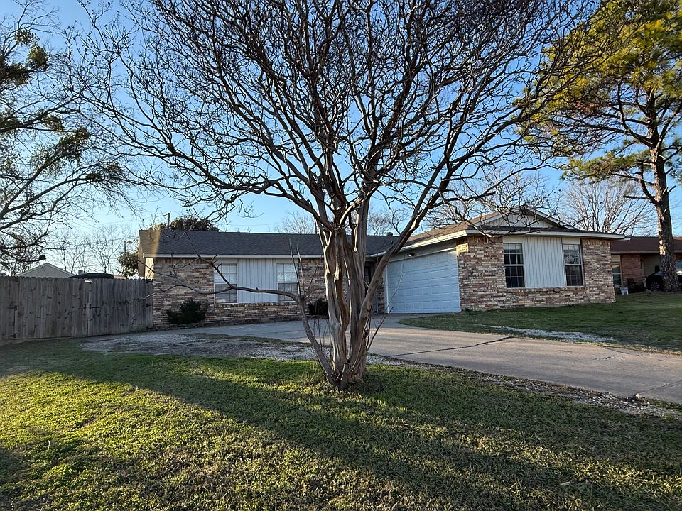 1st image of 1409 Acapulco Ct