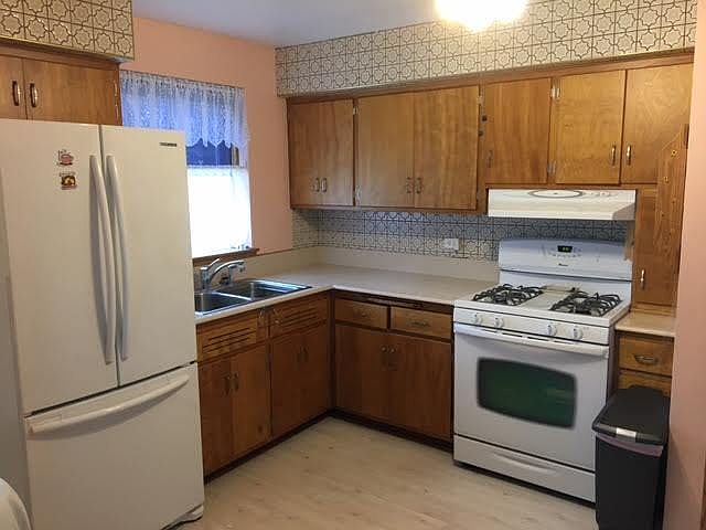 1st image of 13423 S Green Bay Ave