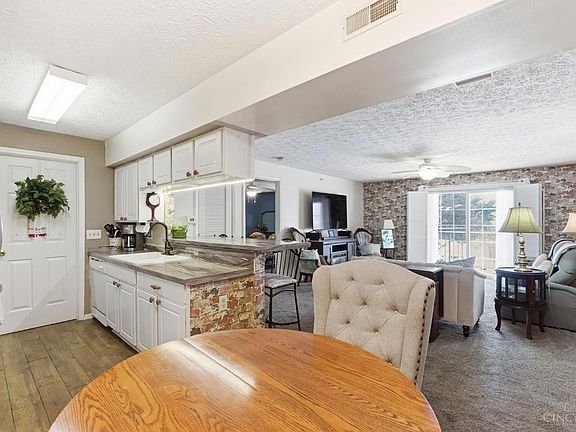 5th image of 3181 Preserve Ln APT 2B