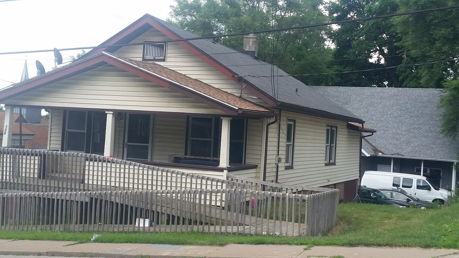 108 W Garfield Ave photo 1