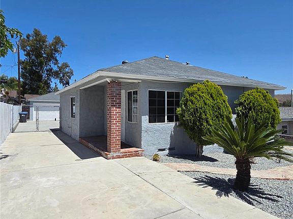 2nd image of 4494 Los Serranos Blvd