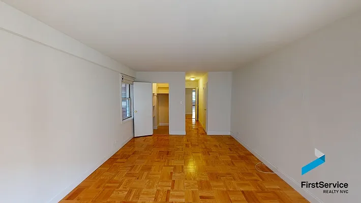 Rented by FirstService Realty (legacy) | media 5