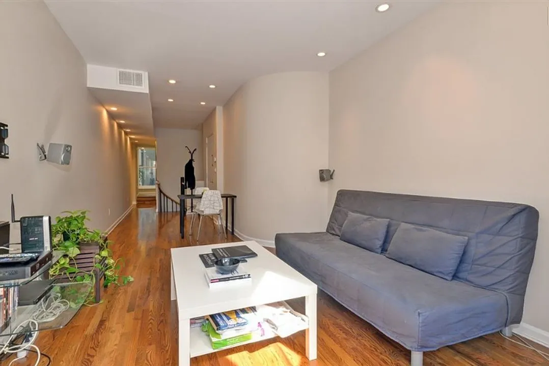 111 Bloomfield Street — Photo 4