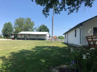 12910 New Market Rd, Dearborn, MO 64439