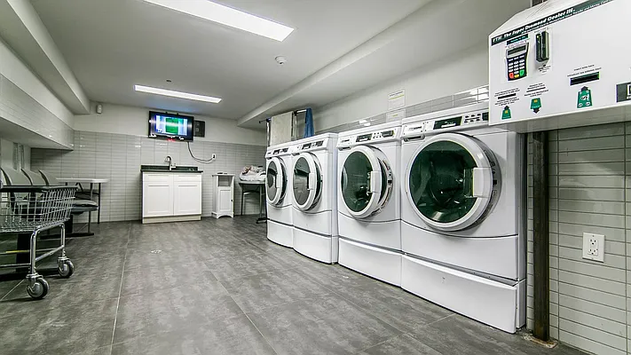 Rented by Nooklyn NYC LLC | media 45