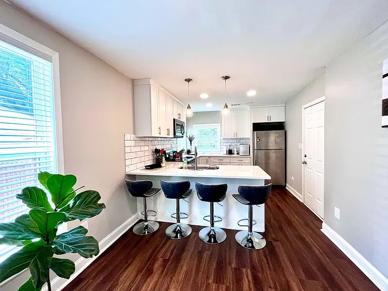 1369 Gault St SE — Photo 7
