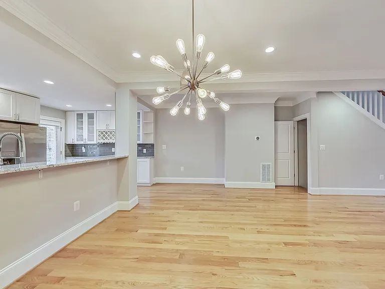 5415 Illinois Ave NW — Photo 10