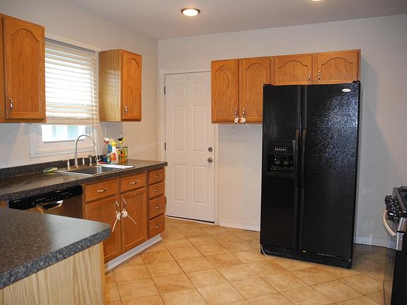 3rd image of 29 Belmont Pl Uppr #