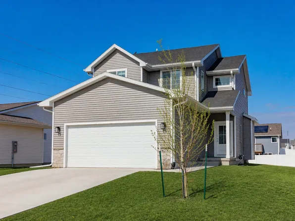 2823 22nd St SW, Altoona, IA 50009