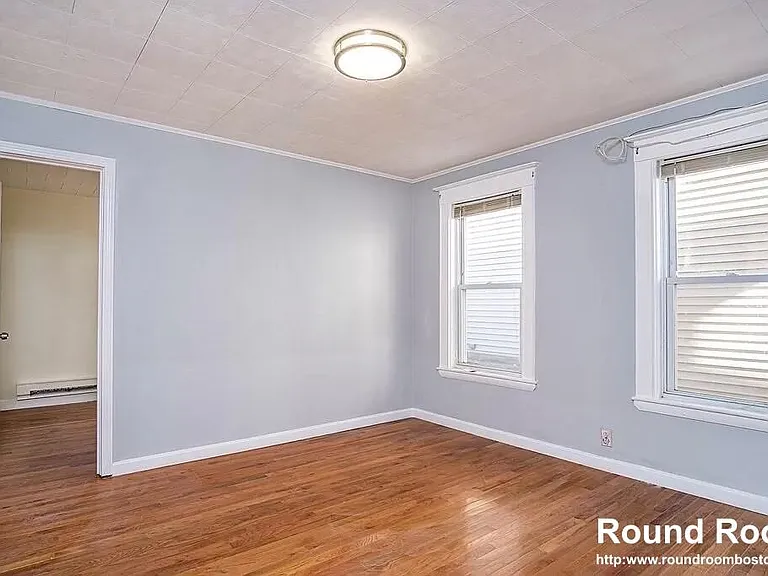 28 Moreland St #1 — Photo 6