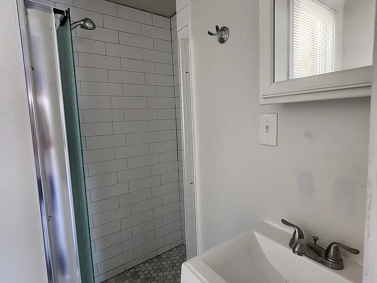 2303-fairmount-ave-3-8