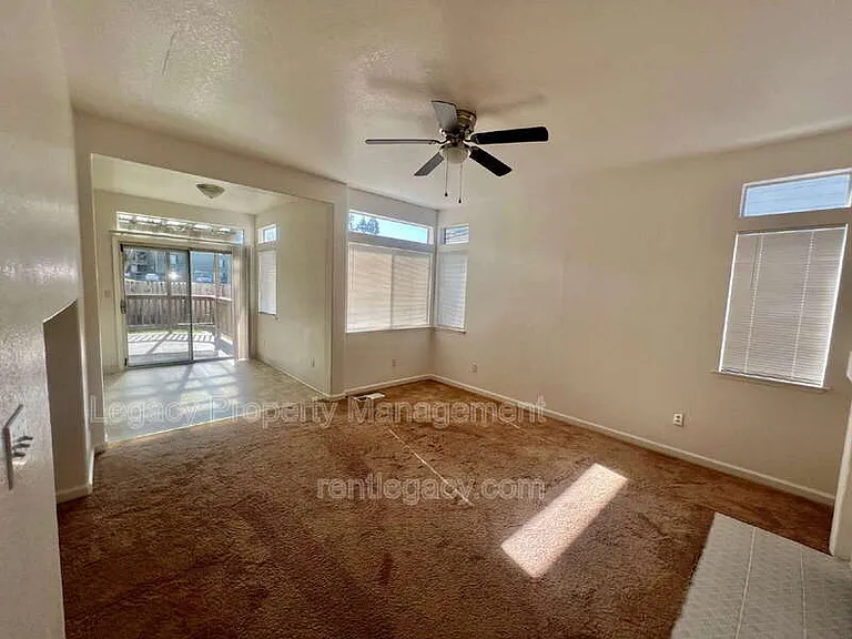 2750 Parkview Ter — Photo 10