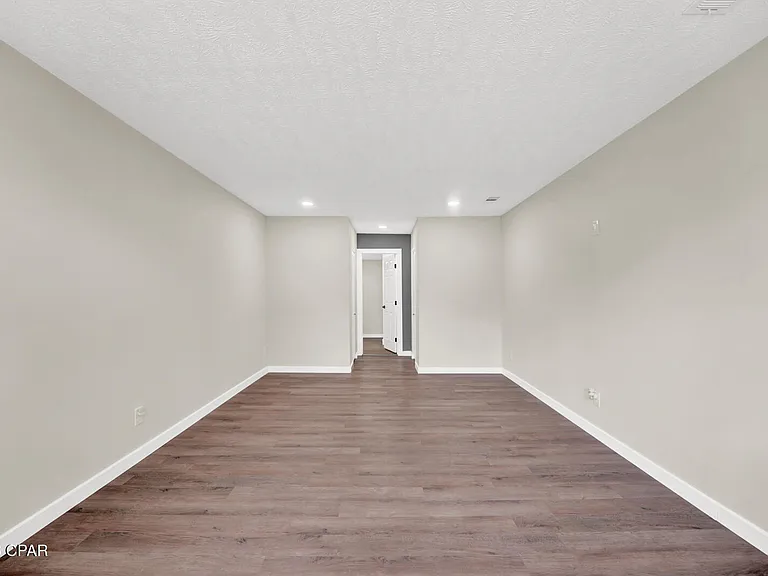 1408 Wilmont Ave — Photo 16