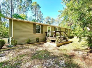 460 Bluff Rd, Apalachicola, FL 32320