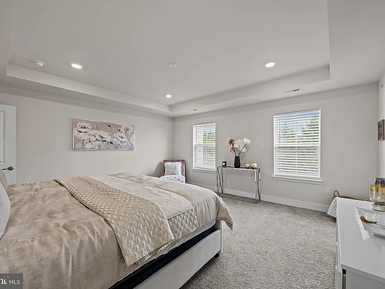 4830 Franklin Cir — Photo 11