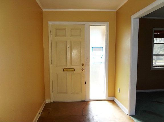 3rd image of 808 Jefferson Ave