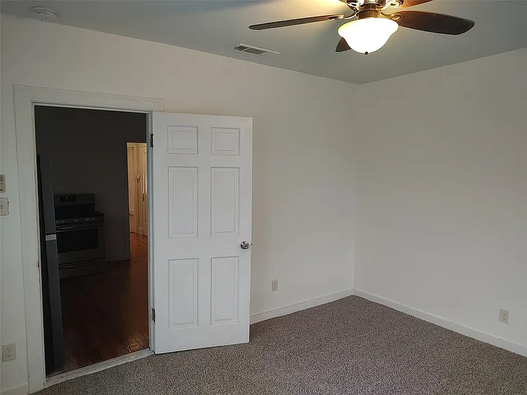2102 Yellow Jacket Ln #A — Photo 12